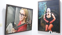 «Человек за объективом видит больше»: в Челябинске открылась фотовыставка Олега Каргаполова