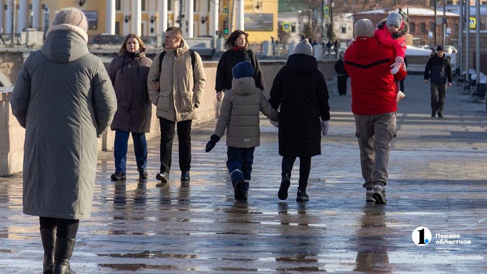 Аномально теплую погоду при сильном ветре обещают южноуральцам 30 января