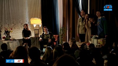 Студенческое творчество в сюжете «Поэтический квартирник»