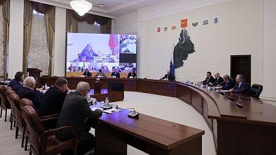 Артем Жога встретился с представителями профсоюзов и работодателей УрФО