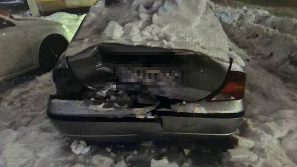 В Челябинске неизвестный на Mazda протаранил три авто и скрылся