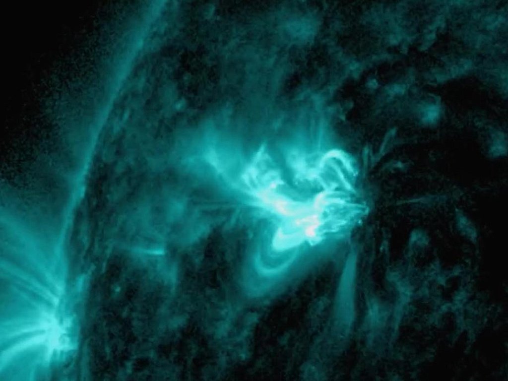 На Солнце неожиданно возобновились сильные вспышки