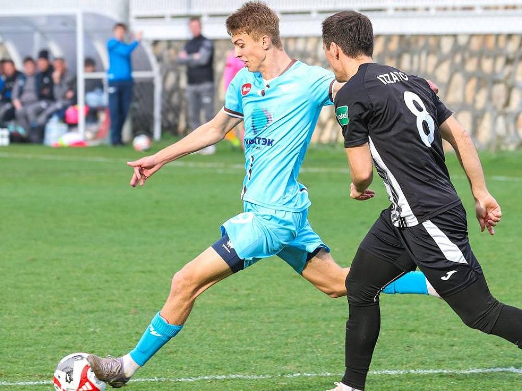 Футбольный клуб «Челябинск» выиграл контрольный матч у «Согдианы» в Турции