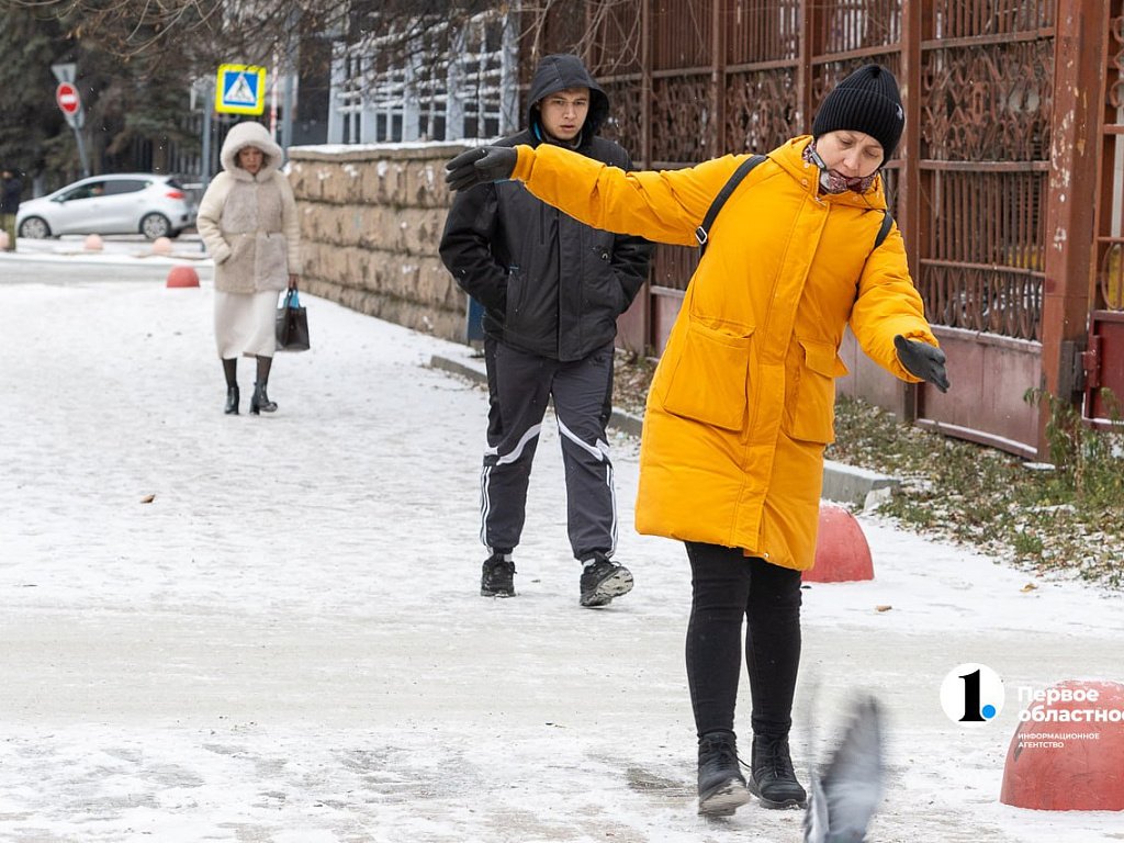 Жители Челябинска могут получить компенсацию за травмы от гололеда