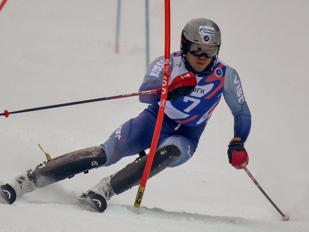 Горнолыжник Семен Челмакин из Миасса завоевал бронзу чемпионата России