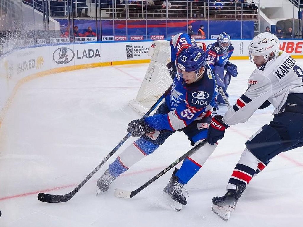 Хоккейный клуб «Металлург» с трудом выиграл у «Лады» в чемпионате КХЛ