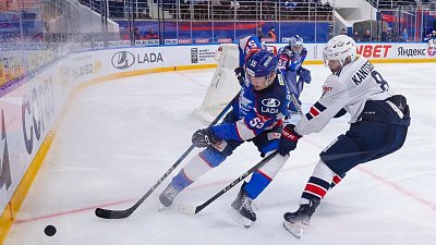 Хоккейный клуб «Металлург» с трудом выиграл у «Лады» в чемпионате КХЛ