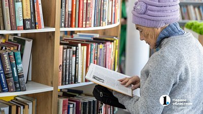 Чтение вслух способствует профилактике деменции