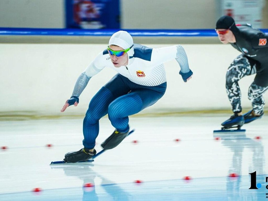 В Челябинске стартовало первенство России по конькобежному спорту