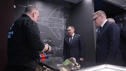 Владимир Якушев посетил Музей СВО в Челябинске