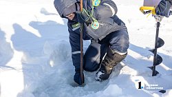 Южноуральские спасатели применяют новейшую технику для распила льда