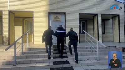 В Челябинске парней осудили за порванный паспорт РФ