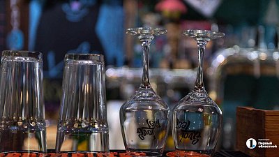 «После той девушки я перестал брать чужие проблемы на себя» — бармен из Челябинска о работе