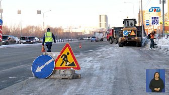 Коммунальные службы Челябинска устраняют последствия снегопада