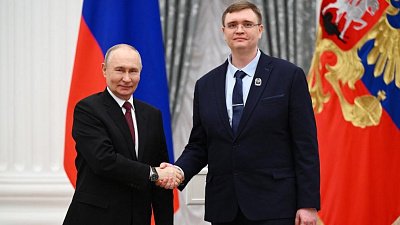 Владимир Путин вручил президентскую премию молодому ученому из Челябинска