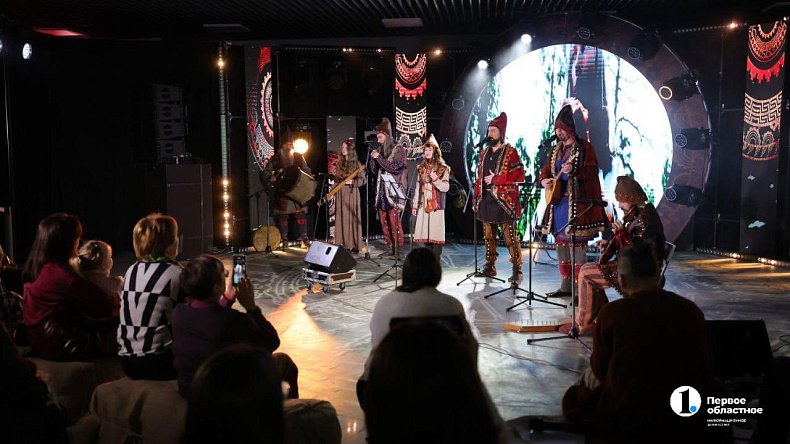 В центре Челябинска в третий раз зажглось «Зимнее солнце Аркаима»