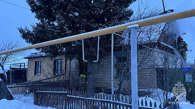 Две женщины погибли при пожаре в частном доме в Челябинской области