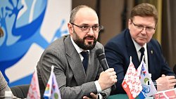 Сергей Безруков: «Мы пытаемся разгадать загадку подрастающего поколения»