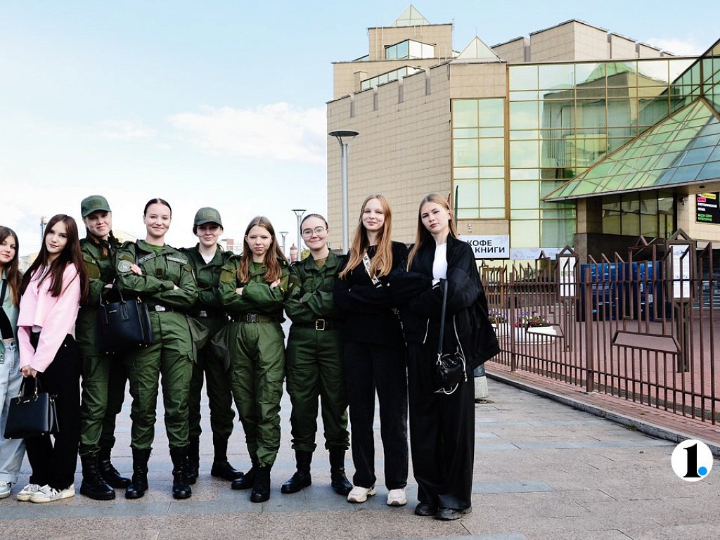 Губернатор Алексей Текслер поручил главам активнее работать с молодежью