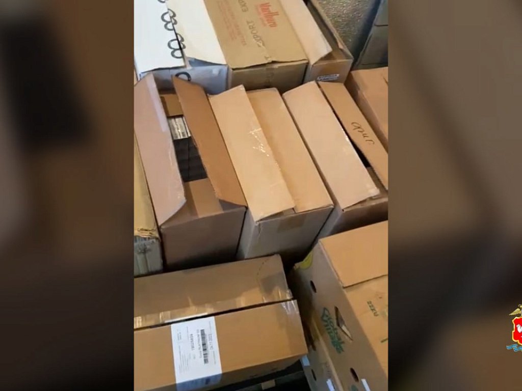 В Челябинске осудят мужчину за незаконный оборот табака на 2 млн рублей