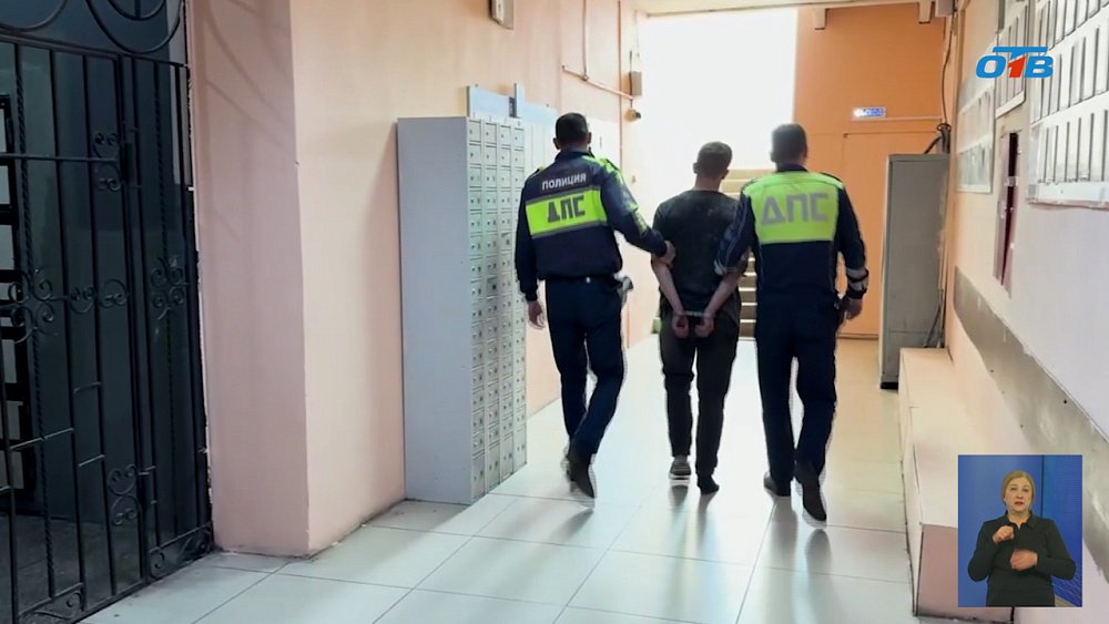 В Челябинске лихач решил устроить гонки с полицейскими