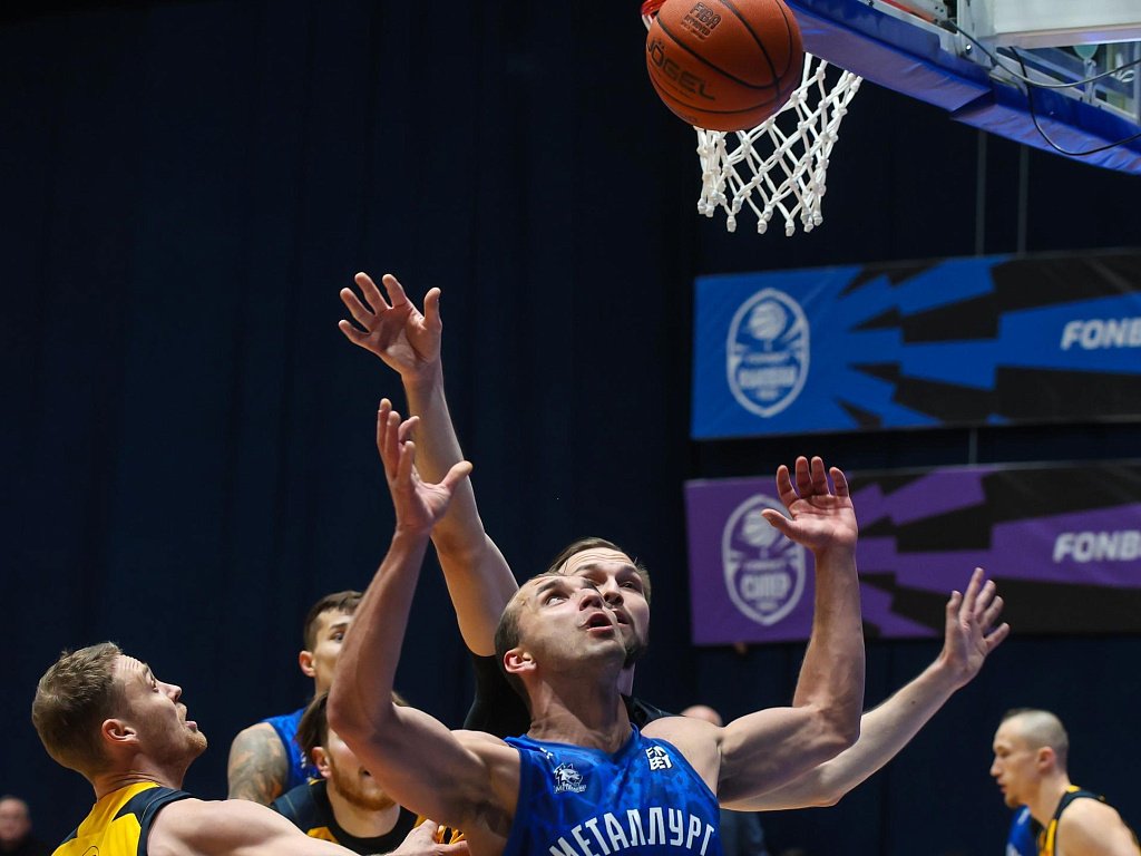 Магнитогорский «Металлург» дал бой «Химкам» в баскетбольной Суперлиге