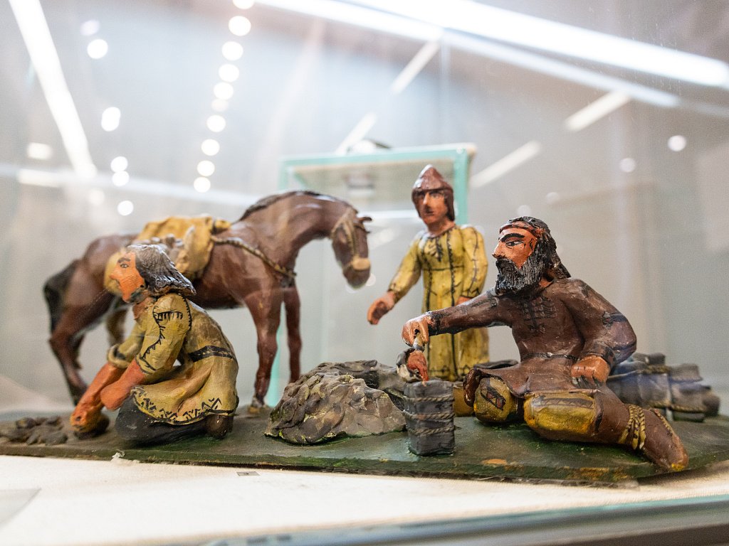 Музей ЮУрГУ выставляет в Челябинске уникальные вещи древних металлургов