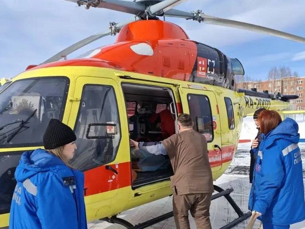 Детей, пострадавших в ДТП под Белорецком, санавиацией доставили в Челябинск