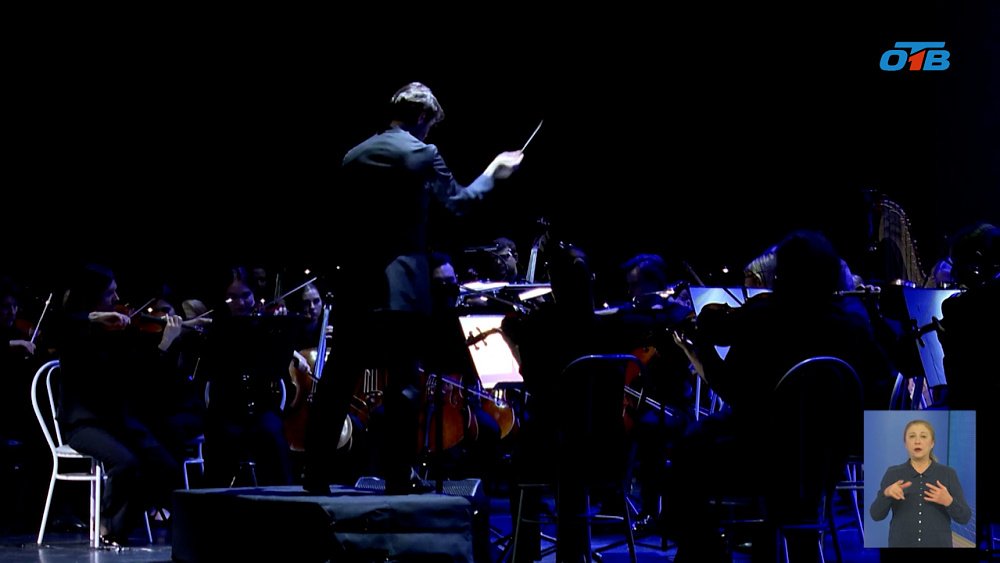 Евгений Миронов выступил в Магнитогорске