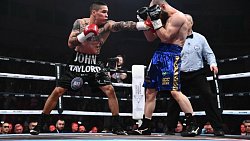 Сергей Ковалев стал почетным гостем турнира RCC в ледовой арене «Трактор»