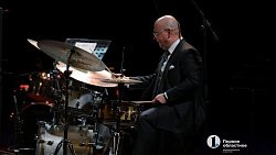 В Челябинске стартовал фестиваль музыкального юмора Игоря Бутмана