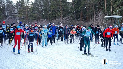 Как прошла «Лыжня России» в Челябинске: лучшие кадры массовых забегов