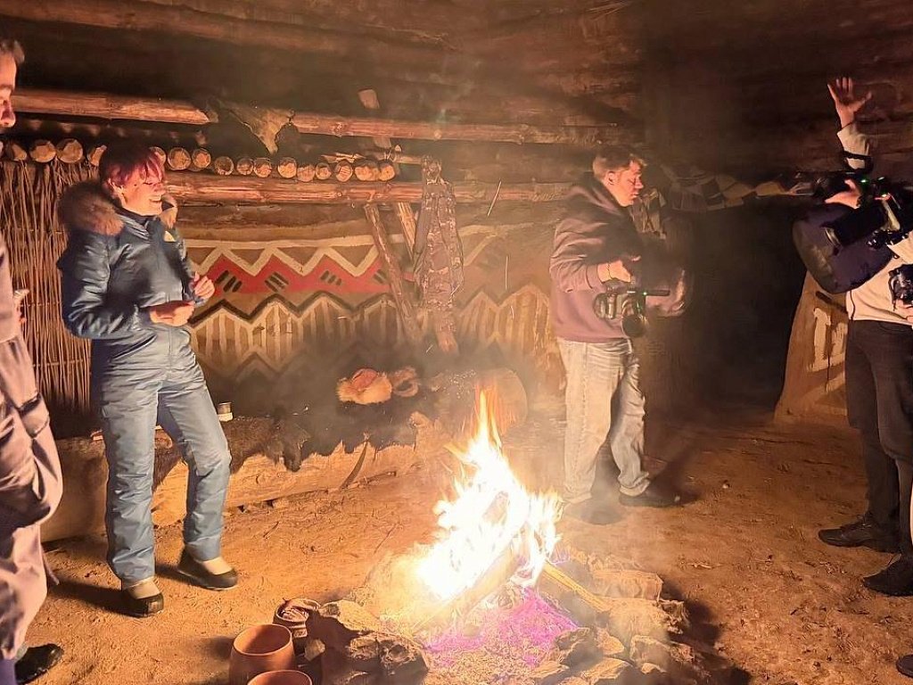 В пещерах Аркаима сняли выпуск телешоу «Гастротур»