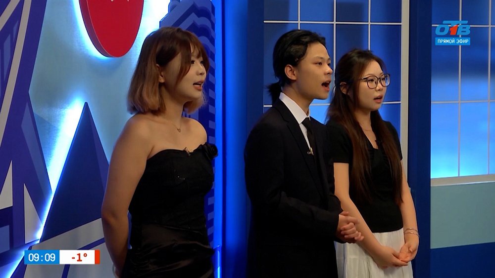 Музыкальный подарок от китайских студентов — Гости в студии