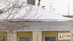 Челябинцам напомнили, куда жаловаться на сосульки