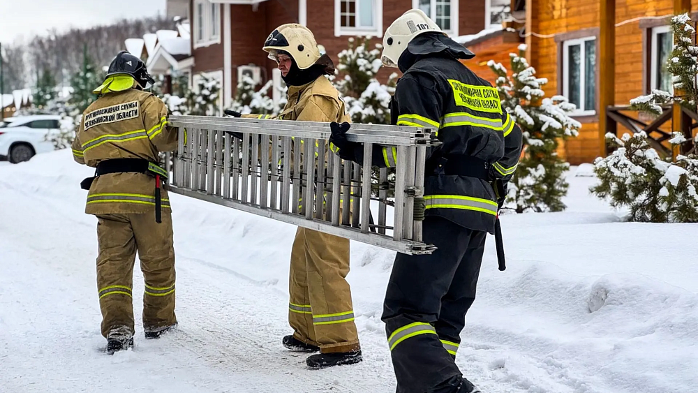 На горнолыжном курорте «Солнечная долина» потушили учебный пожар и спасли людей