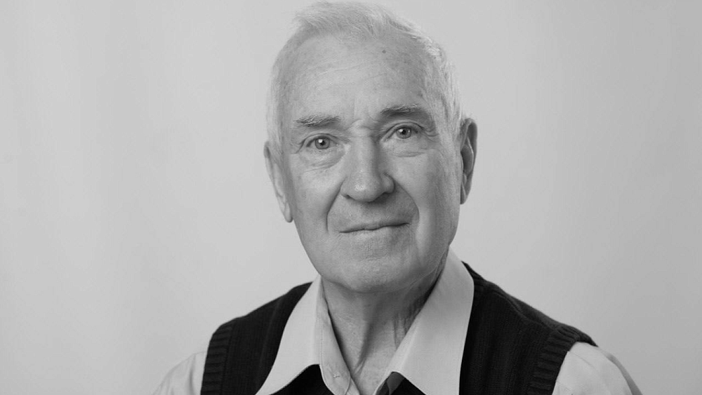 В Миассе ушел из жизни известный тренер и художник Юрий Сиротин