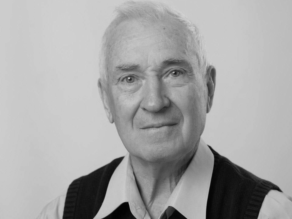 В Миассе ушел из жизни известный тренер и художник Юрий Сиротин