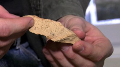 В ЧелГУ проводят трасологическое исследование орудий