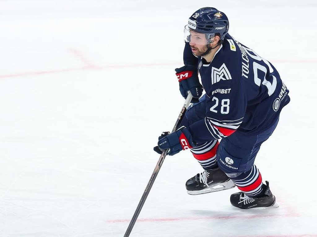 Сергей Толчинский помог «Металлургу» вырвать победу в овертайме у «Адмирала»