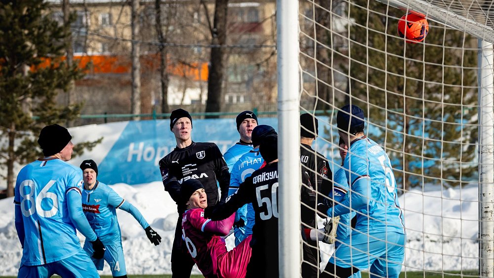 Футболисты миасского «Торпедо» выиграли домашний предсезонный турнир