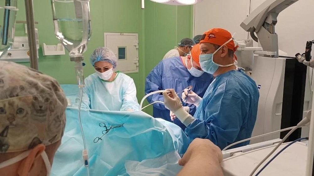 Челябинские урологи спасли 40‑летнего мужчину с редчайшей патологией