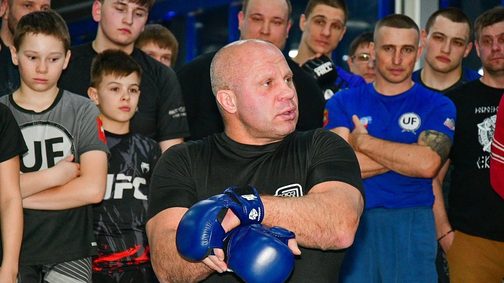 Легенда ММА Федор Емельяненко дал мастер-класс юным бойцам в Челябинске