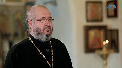 Священник из Долгодеревенского регулярно отвозит гумпомощь в зону СВО