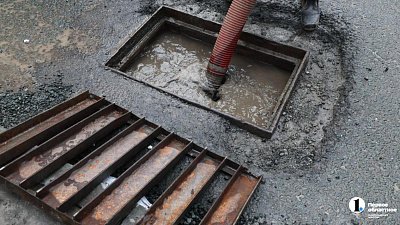 В Челябинске активно вывозят снег из возможных мест подтопления