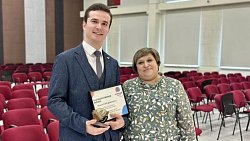 Обладатель «Малого хрустального пеликана» встретился со школьниками из Челябинска