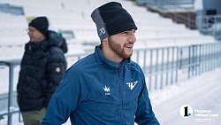 «Будем много бегать, чтобы не замерзнуть» — футболисты «Челябинска» готовы к матчу со «Спартаком»