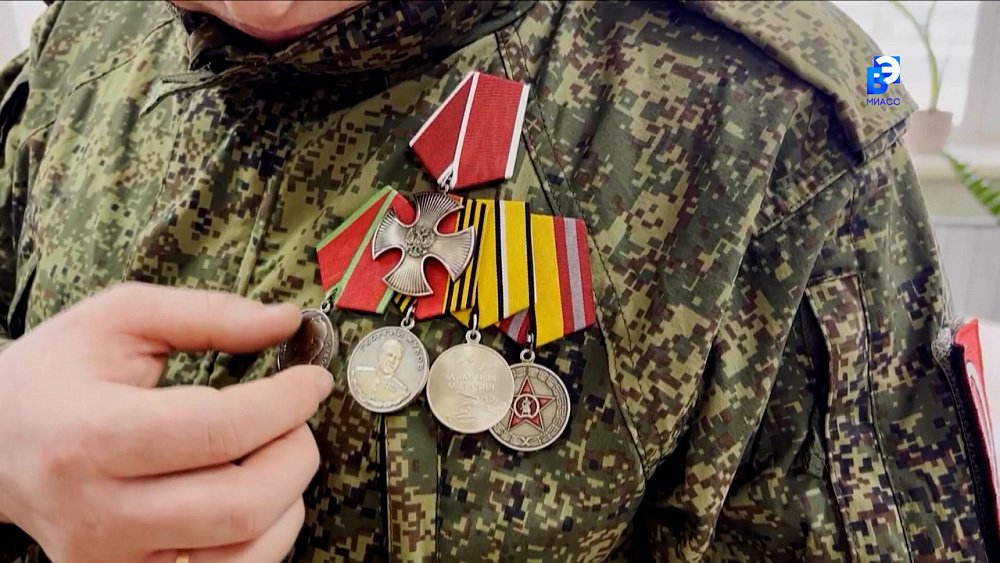 В Миассе участника СВО удостоили государственной награды