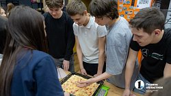 Депутата Госдумы восхитил центр для подростков «Оранжевый верблюд» в Челябинске