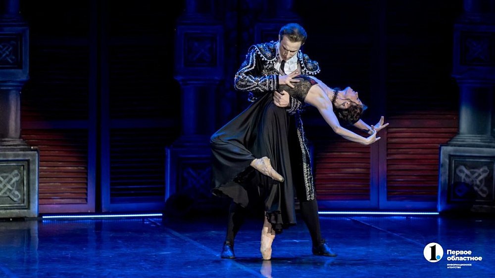 Каждый третий житель Урала выбирает билеты в подарок к 8 Марта